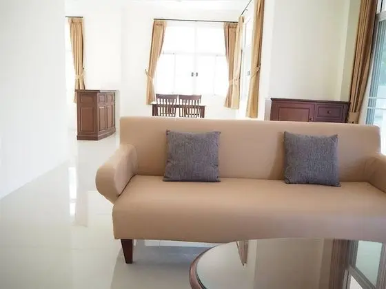 3 Bedrooms Villa