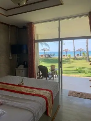 Beachfront Villa with Sea View