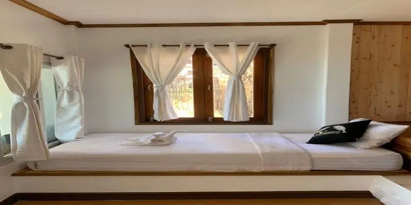 Beachfront Triple Room