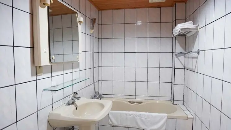 Standard Tek Büyük Yataklı Oda