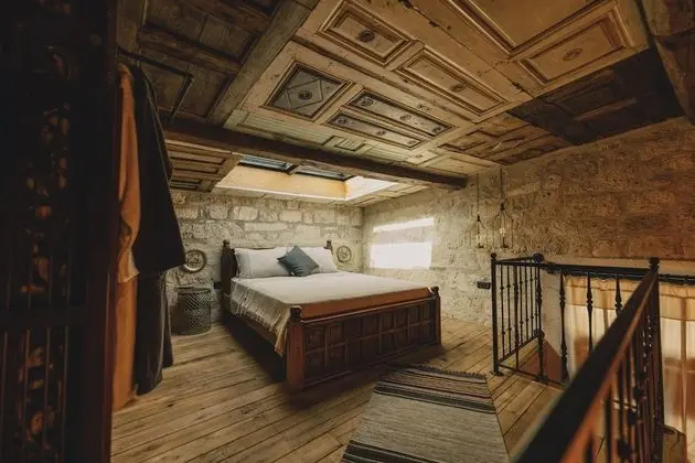 Çatı Katı (Loft)