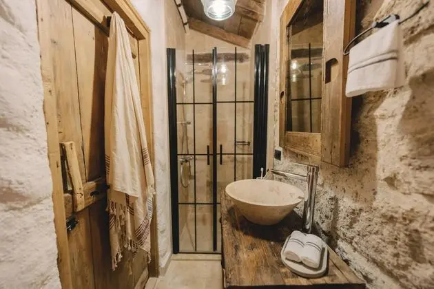 Deluxe Room,Havuz veya Bahçe Manzaralı,Verandalı