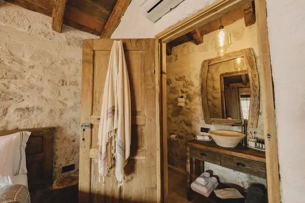Deluxe Room,Havuz veya Bahçe Manzaralı,Verandalı