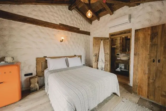 Deluxe Room,Havuz veya Bahçe Manzaralı,Verandalı