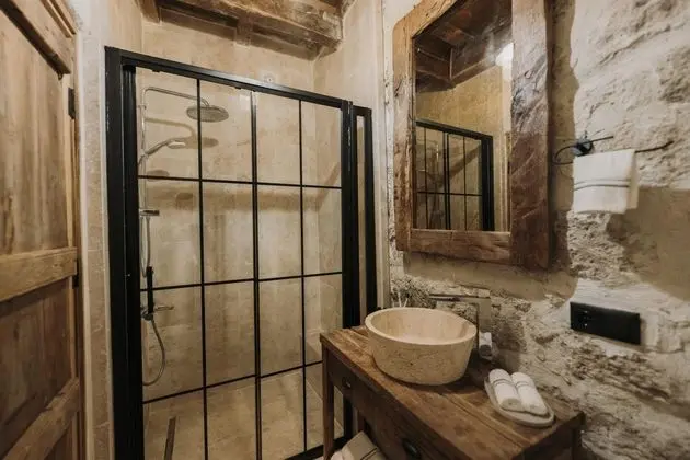 Deluxe Room,Havuz veya Bahçe Manzaralı,Verandalı