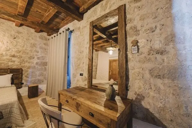 Deluxe Terrace Room
