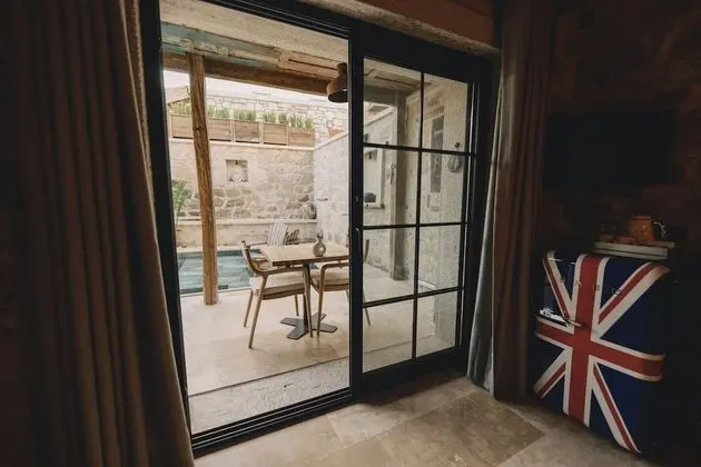 Deluxe Terrace Room