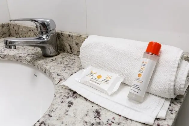 Standard Üç Kişilik Oda, 3 Tek Kişilik Yatak