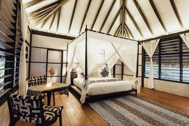 Jurang 3 Bedroom Villa with Private Pool