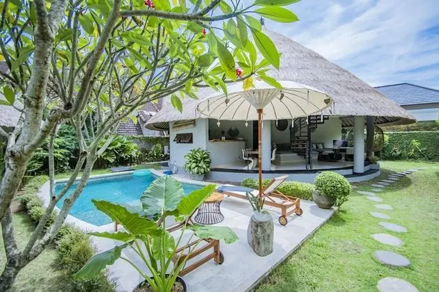 Romantic Villa, 4 Yatak Odası, Kişiye Özel Havuzlu, Havuz Manzaralı