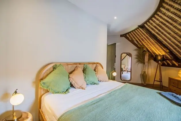 Romantic Villa, 4 Yatak Odası, Kişiye Özel Havuzlu, Havuz Manzaralı