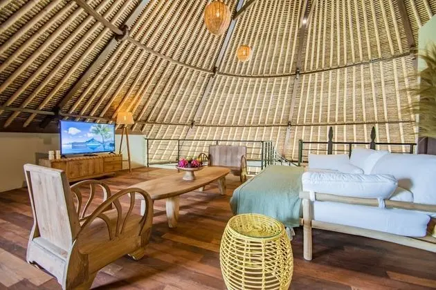 Romantic Villa, 4 Yatak Odası, Kişiye Özel Havuzlu, Havuz Manzaralı