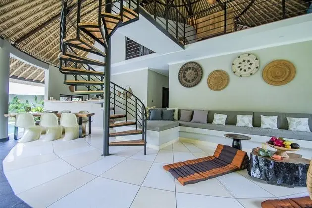 Romantic Villa, 4 Yatak Odası, Kişiye Özel Havuzlu, Havuz Manzaralı