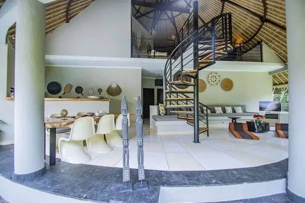 Romantic Villa, 4 Yatak Odası, Kişiye Özel Havuzlu, Havuz Manzaralı