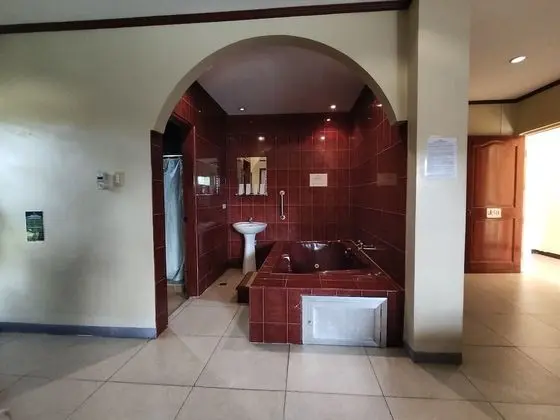 Jacuzzi Suite