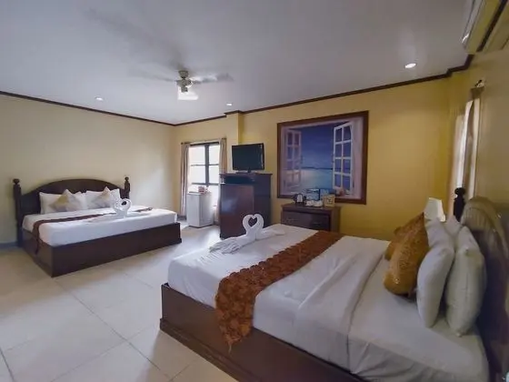 Jacuzzi Suite