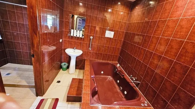 Jacuzzi Suite