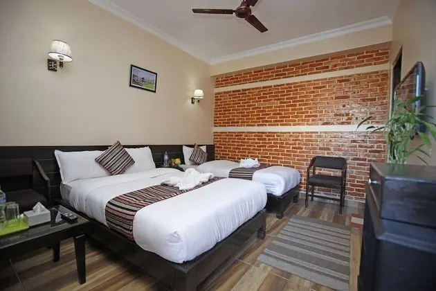 Deluxe Üç Kişilik Oda