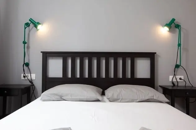 Business Tek Büyük Yataklı Oda