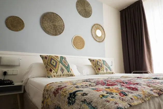 Standard Büyük Yataklı Tek Kişilik Oda, Balkon