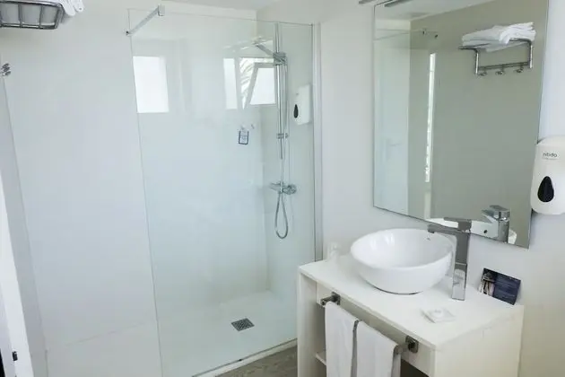 Standard Büyük Yataklı Tek Kişilik Oda, Balkon