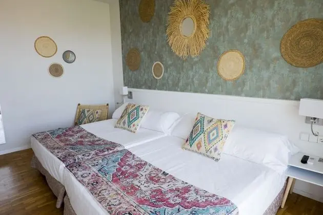 Standard Tek Büyük veya İki Ayrı Yataklı Oda, Balkon, Deniz Manzaralı
