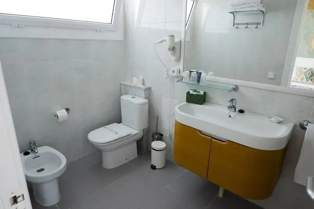 Standard Tek Büyük veya İki Ayrı Yataklı Oda, Balkon, Deniz Manzaralı