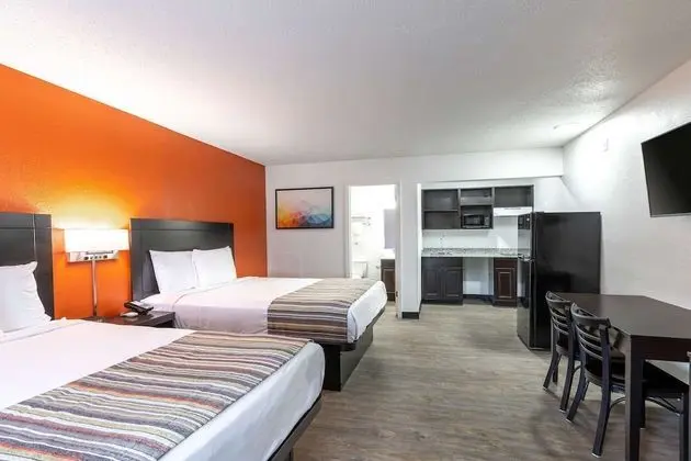 Deluxe Room, 2 Queen Bed, Non-Smoking, Kitchenette
