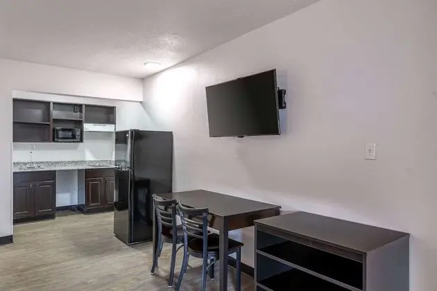 Deluxe Room, 2 Queen Bed, Non-Smoking, Kitchenette