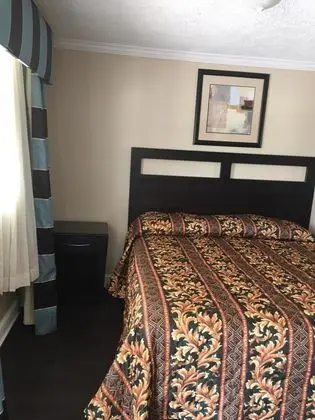 Basic Tek Büyük Yataklı Oda