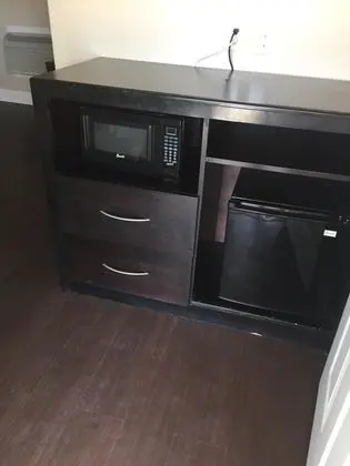 Basic Tek Büyük Yataklı Oda