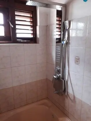 Standard Tek Büyük Yataklı Oda, Bahçe Manzaralı
