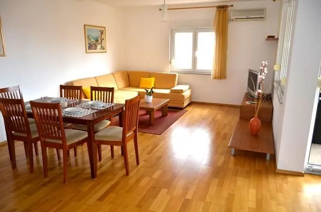 Comfort Apart Daire, 1 Çift Kişilik Yatak ve Çekyat, Teras, Denize Bakan