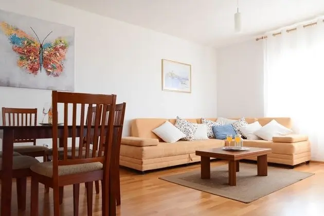 Comfort Apart Daire, 1 Çift Kişilik Yatak ve Çekyat, Teras, Plaj Kenarı