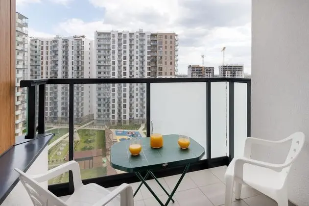 Stüdyo, Balkon