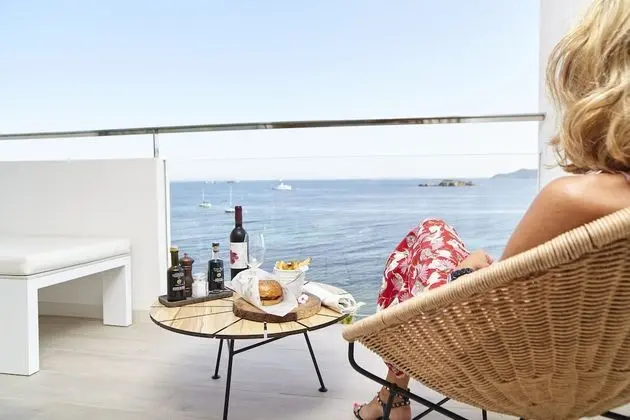 Süit, Teras, Deniz Manzaralı