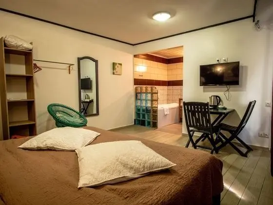 Comfort Oda, 1 Büyük (Queen) Boy Yatak, Sigara İçilmez