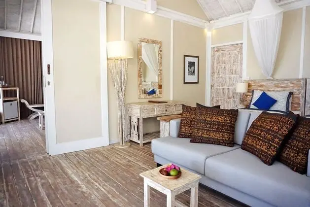 Family Bungalov, Denize Sıfır