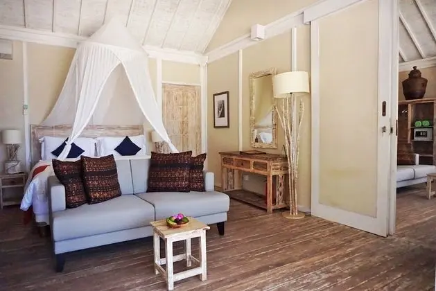 Family Bungalov, Denize Sıfır