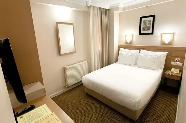 Budget Double French Bed Economy
