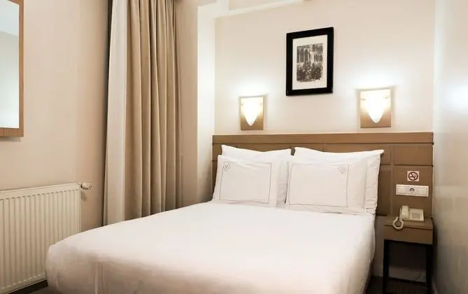 Budget Double French Bed Economy