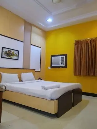 Luxury Tek Büyük Yataklı Oda