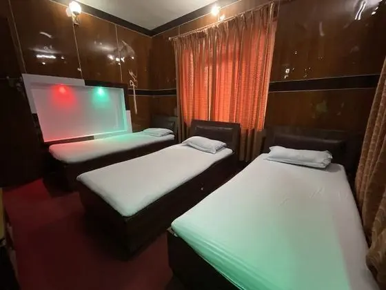 Grand Ortak Ranzalı Oda, 3 Yatak Odası