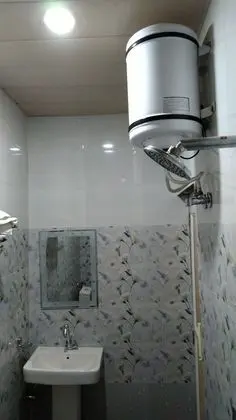 Deluxe Oda, 1 En Büyük (King) Boy Yatak