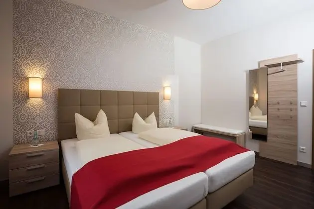 Comfort Tek Büyük veya İki Ayrı Yataklı Oda