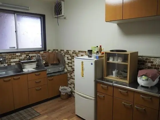 Ortak Ranzalı Oda, Sadece kadınlar için