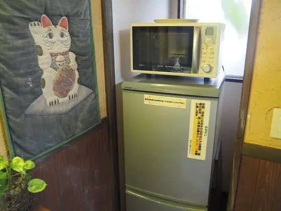 Ortak Ranzalı Oda, Sadece kadınlar için