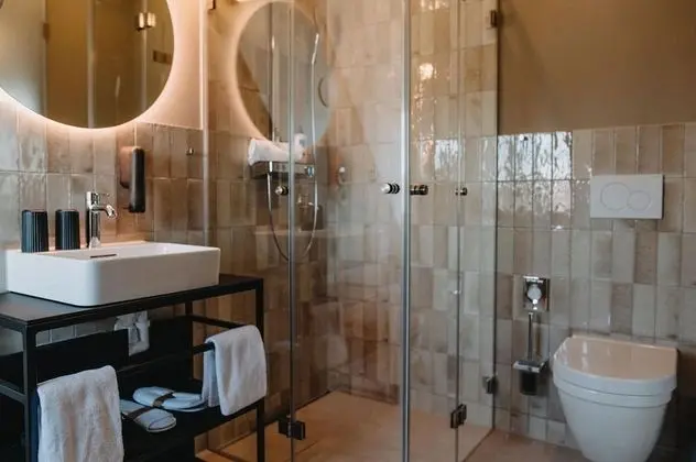 City Tek Büyük Yataklı Oda