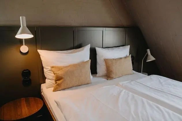 Classic Tek Büyük Yataklı Oda