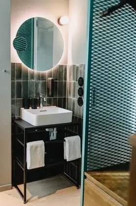 Classic Tek Büyük Yataklı Oda